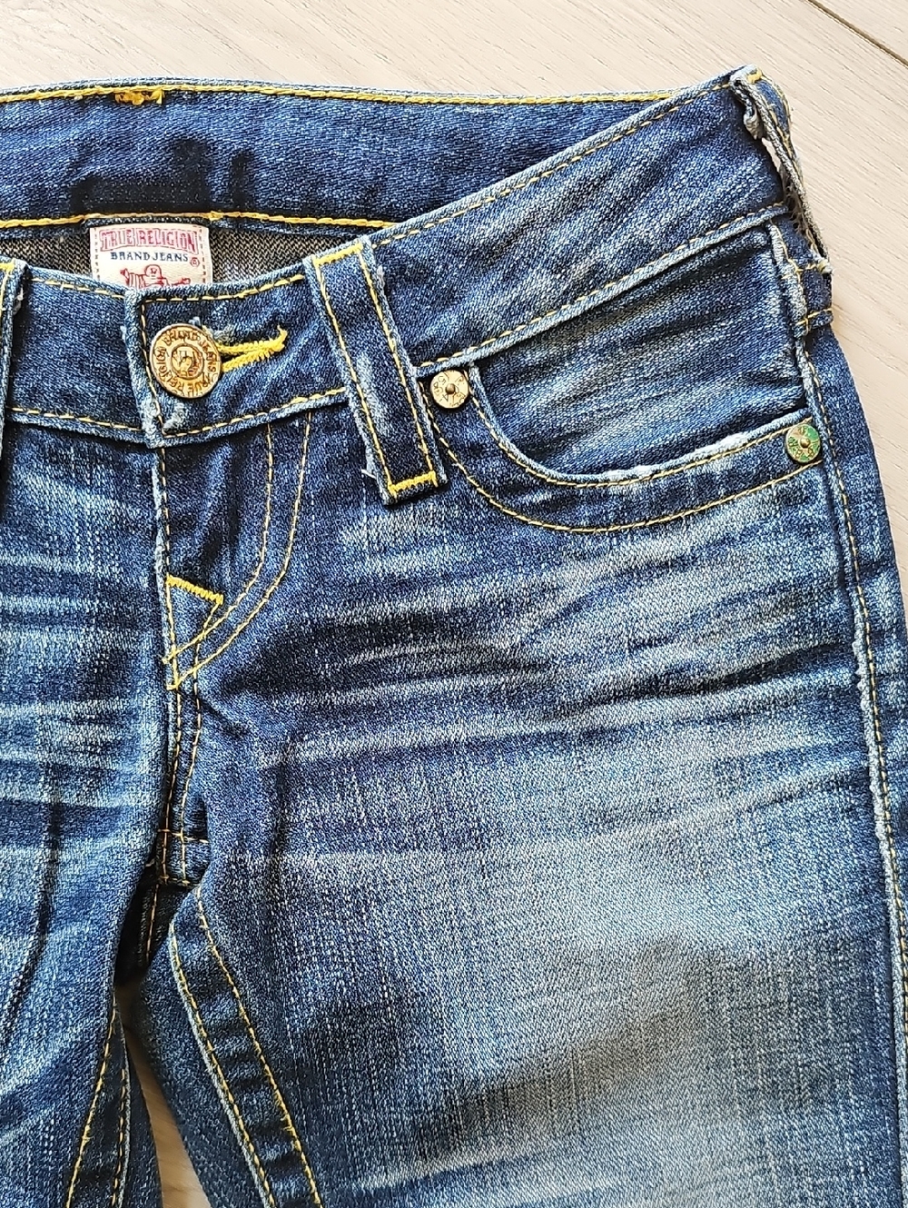 Y2K True Religion Low Rise Billy Skull Tab Roses Jeans, Sz 23 - Picture 6 of 16
